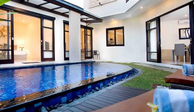 Modern 2BR Villa! - W/Private Swimming Pool & Floating Brekkie Available! in Bali