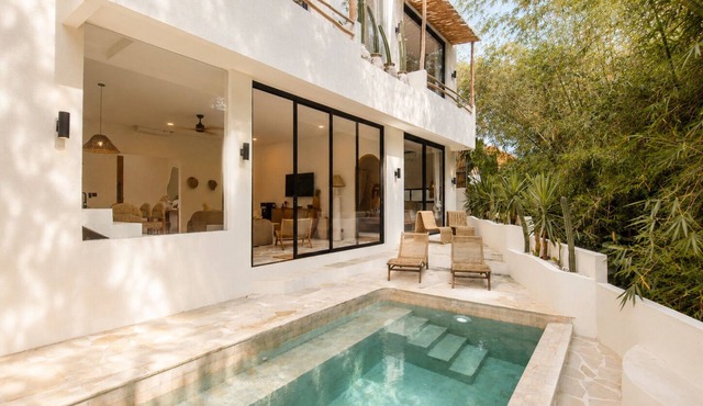 Modern Boho 3BR Private Living 5min La Brisa in Kuta Utara
