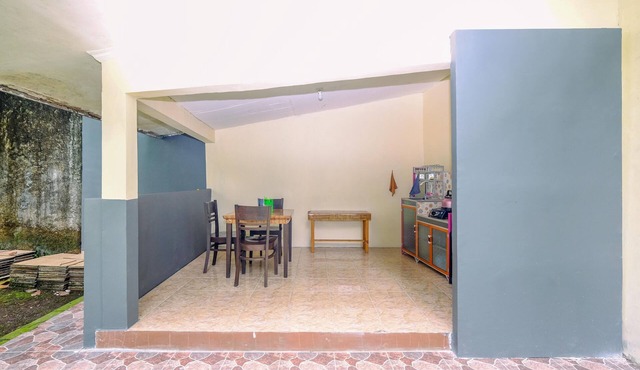 Modern Look Studio At Graha Wishnu Guest House