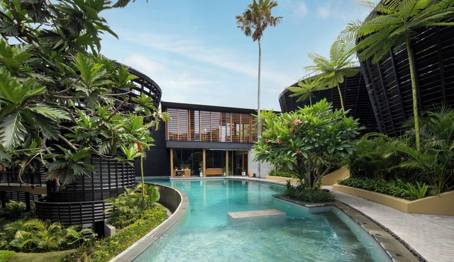 Modern Tropical 2BR Loft Nelayan Beach Canggu