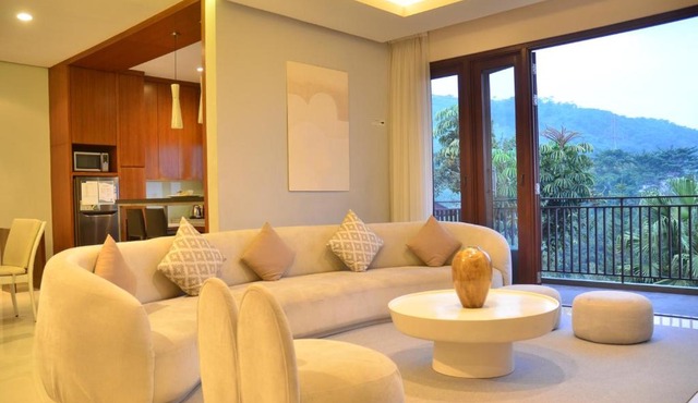 Morning Glory Mountain View Villa 4 Bedrooms With a Private Heated Swimming Pool in Bandung