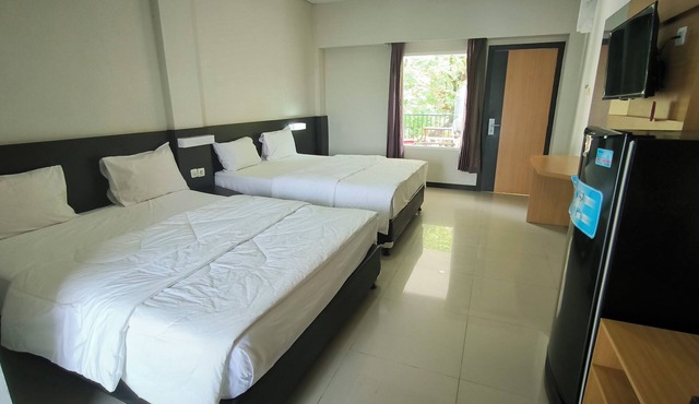 New Bandengan Beach Hotel