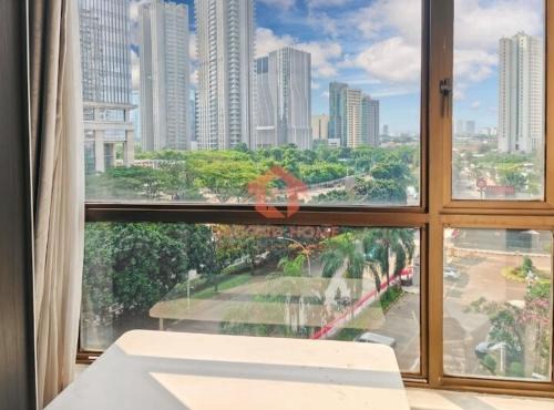 Newly Apt taman Rasuna 3BR Pool, Wi-Fi, Netflix