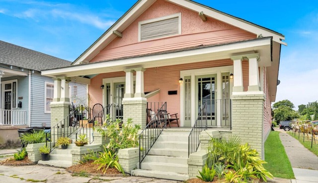 NOLA Shotgun w/Outdoor Space - Near Fair Grounds in New Orleans