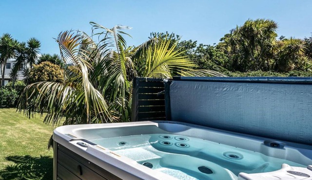 ONEROA COASTAL CLASSIC | Coast & Country | in Auckland