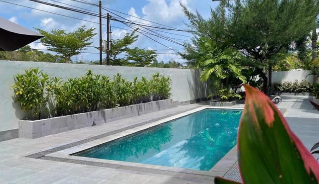 ONYX HOTEL & VILLA in Tanjunguban