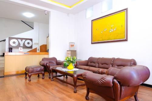 OYO 354 '32 Guest House