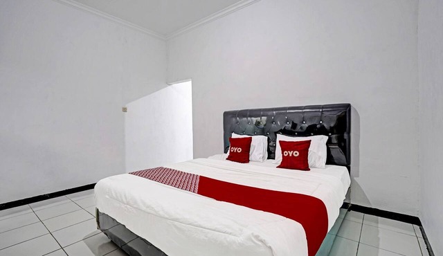 OYO 91334 Permata Papua Guest House in Pameungpeuk