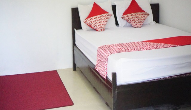 OYO 93784 Kost Bu Eli Syariah