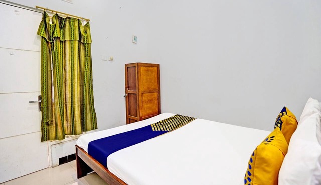 OYO Life 93841 Panorama Dewi