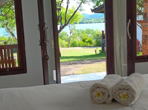 Pasir Putih Cottage - Menjangan