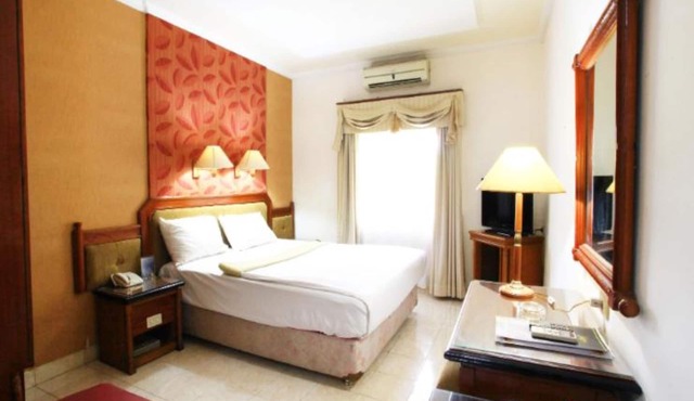 Puri Jaya Hotel