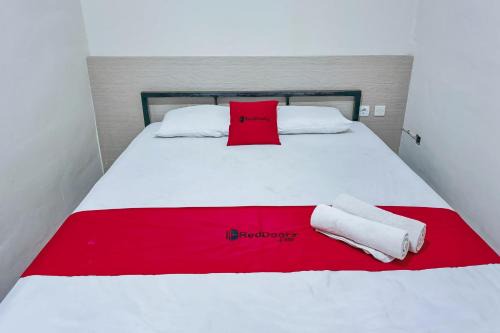 RedDoorz at Guest House A2 Near Rita Mall Tegal in Tegal