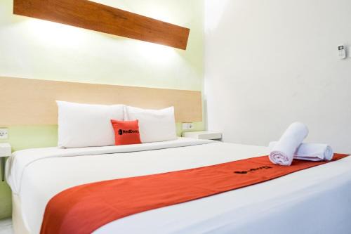 RedDoorz Plus at Sunrise Hotel Sanur in Sanur
