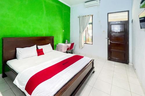 RedDoorz Seven 71 One in Manna