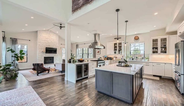 Refined Boulder Living - Furnished 5BDR Gem in Boulder