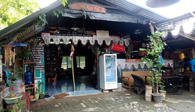 Rumahke2 Homestay Rammang Rammang in Kasijala