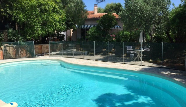 Saint Raphael beautiful villa 170 m2 swimming pool, very quiet, comfortable, residential in Saint-Raphaël