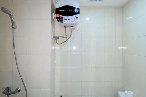 Scenic Studio Apartment at Vida View Makassar By Travelio in Pampang