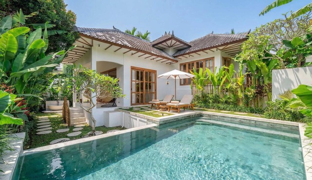 Semiramida - Unique 2BR Villa w Outdoor Bath, Pool+Huge Garden in Kabupaten Gianyar