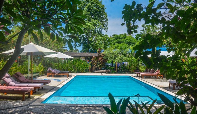 Senggigi Homes & Apartments & Hotel in Senggigi