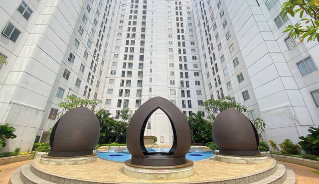 Soft Toned And Comfy 2Br Near Mall At Bassura City Apartment