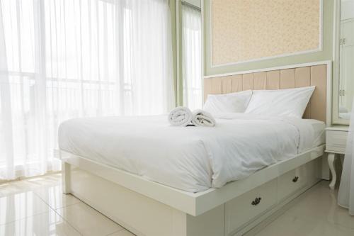 Spacious 1BR Dago Suites Apartment By Travelio in Bandung