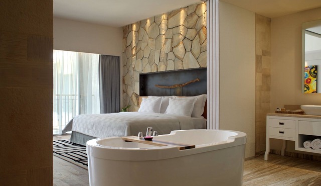 Spacious Modern Suite with Free Minibar Items (T Sand Suite19) in Bali