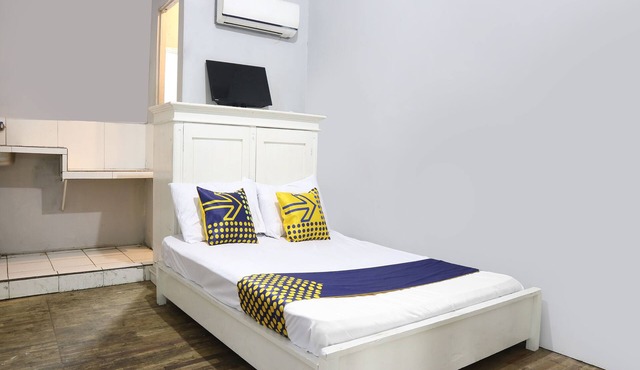 SPOT ON 91765 Kaiku Guest House in Tasikmalaya