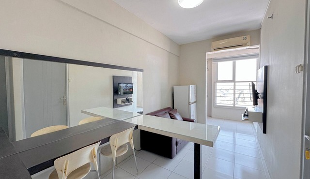 Strategic 2Br Apartment Near Its Campus At Dian Regency