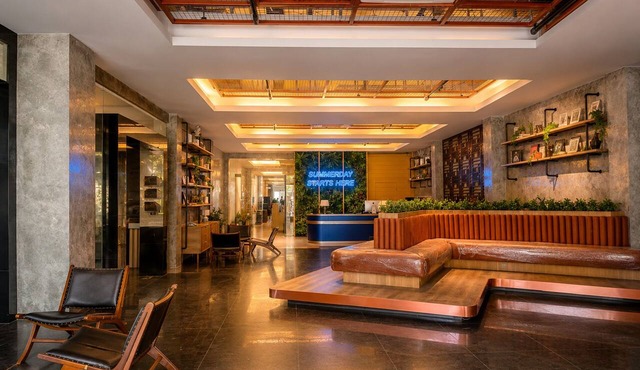 Summerday Hotel