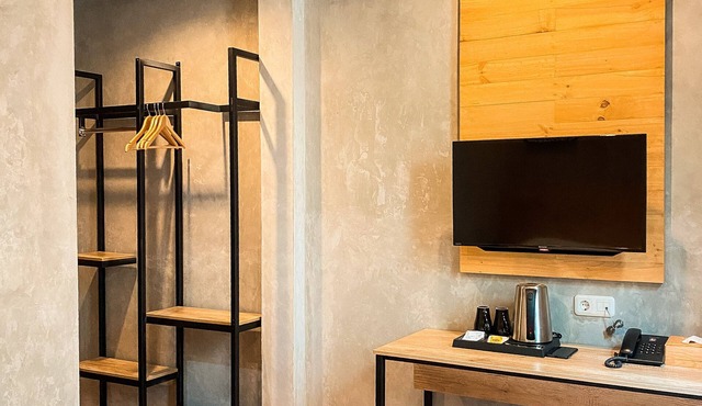 Summerville Hotel & Coffee Shop in Majalengka