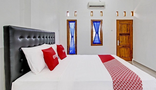 Super OYO 92101 Elma Guesthouse in Temon
