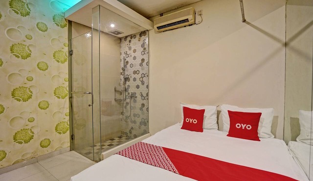Super OYO Capital O 92633 Spring Hotel Gubeng