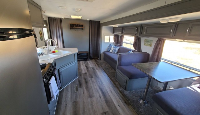 The Air Bee-N-Bee: In The Heart of the Black Hills in Custer