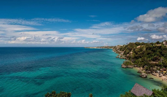 The Luxe Bali - Luxury 3 Bedroom Cliff Ocean Edge Villa Uluwatu