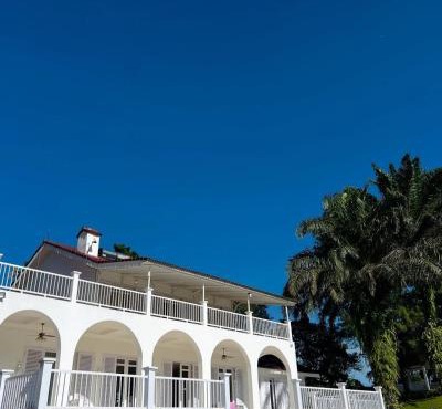 The White House Puncak