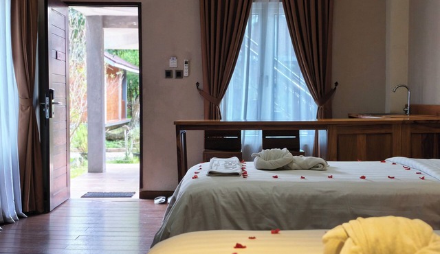 Thong's Inn - KNO Kualanamu Transit Hotel