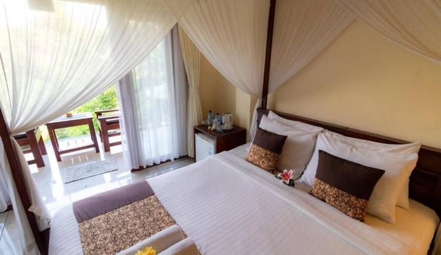 Tranquil Poolside Retreat in Tegallalang