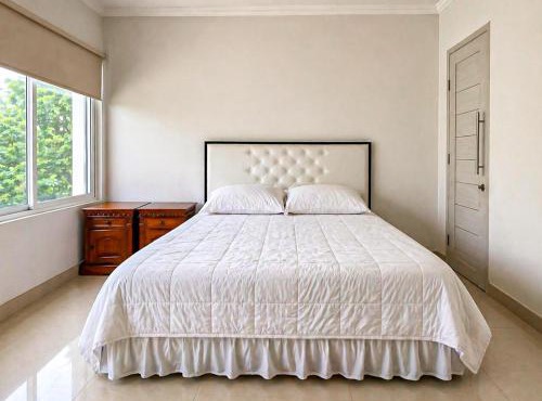 Twins Guesthouse near Universitas Budi Luhur Jakarta RedPartner