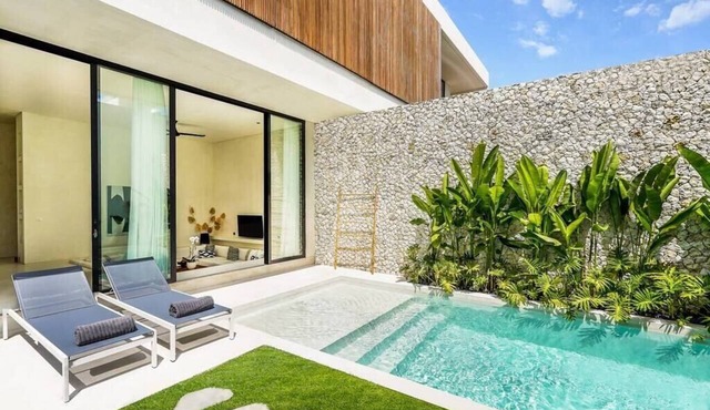Umalas 2BR Tropical Villa | Pool, Near Beaches in Canggu