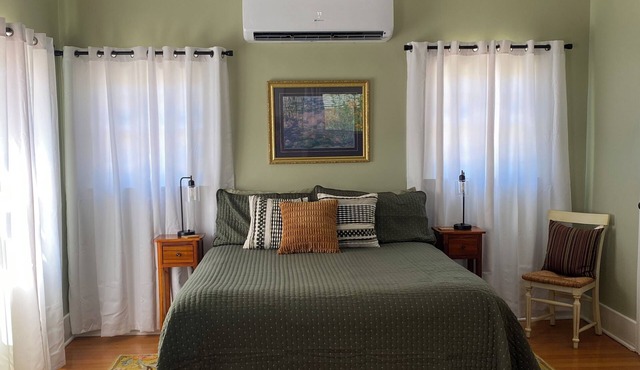 Unique , Vintage Studio Apartment for Leisure/Corporate Travel in Tucson