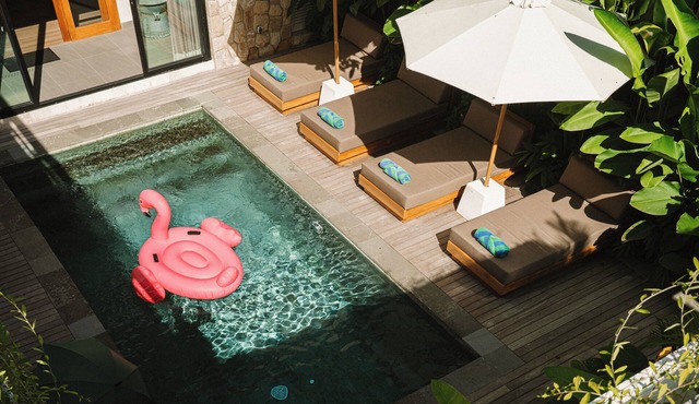 Urban Retreat-12 Bedroom Villa Complex Seminyak, Near Eat Street w Cook and Gym