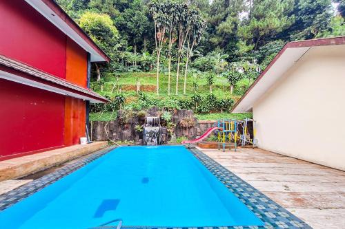 Urbanview Hotel Salakview Megamendung