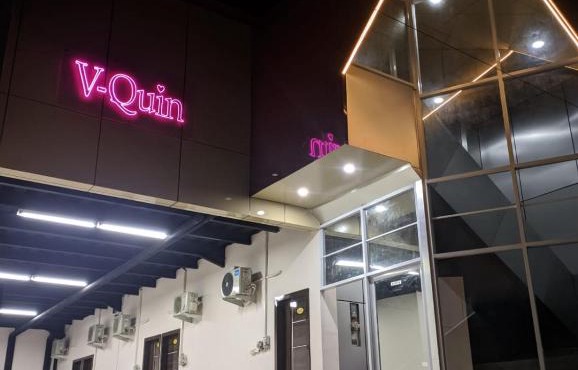 V Quin in Semarang