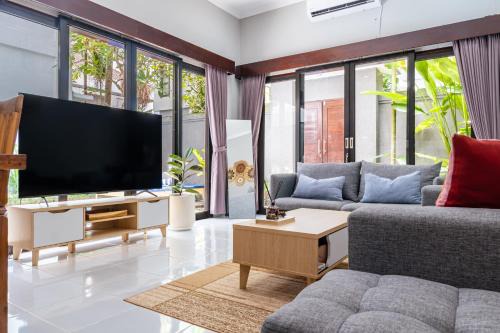 Villa Alase - 3 BR Private Pool Villa, Legian Seminyak in Seminyak