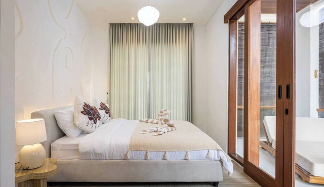 Villa Albizia | 2BR stone bathtub, near Canggu in Mengwi