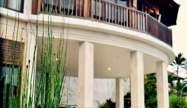 Villa Blue Horizon-an affordable luxury villa perched atop Balangan hill, Bali