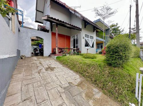 villa doi in Cibadak