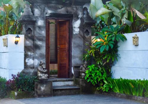 Villa Franjipany Ubud by Kalya Management in Gianyar